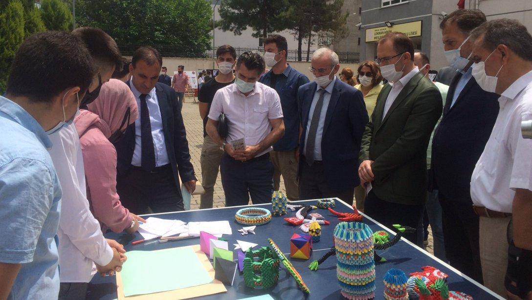 Mesleki Eğitimde 1000 Okul Projesi  kapsamında Bulancak Lokman Hekim Mesleki ve Teknik Anadolu Lisesi Bilim Fuarı Yapıldı