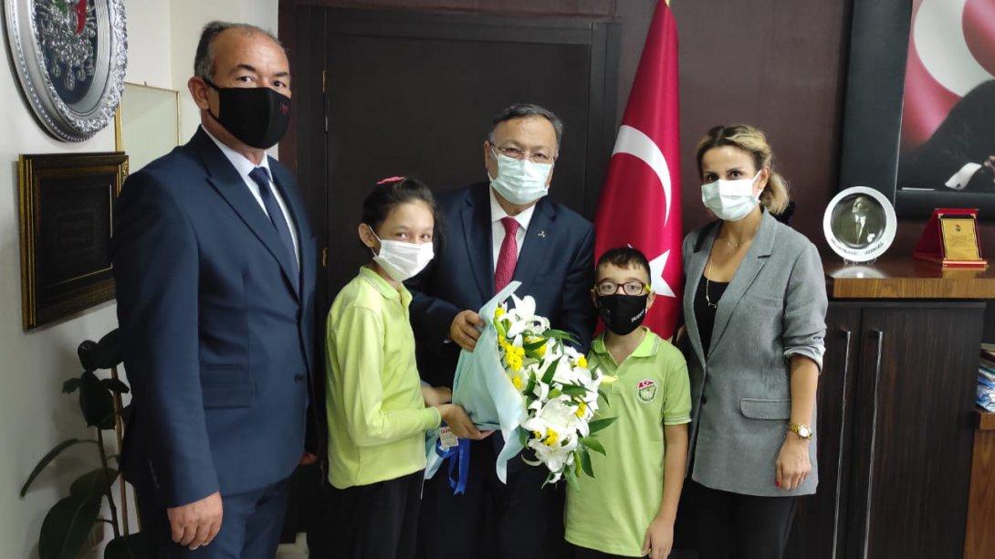 Sayın Müdürümüz Tosunoğlu, Öğrencilerimizi Makamında Kabul Etti