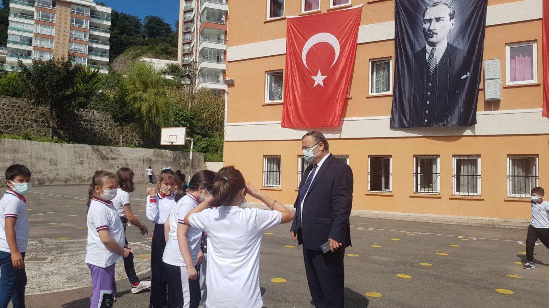 Müdürümüz Tosunoğlu, Gedikkaya Anaokulu ve Şehit İsa Yüksel İlkokulunu Ziyaret Etti