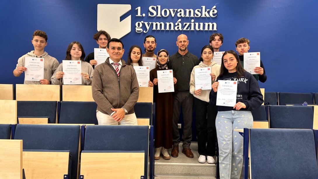 Öğrencilerimiz, Çevre Bilinci ve Sürdürülebilirlik İçin ERASMUS+ İle Prag'da Okul Eğitimine Katıldı