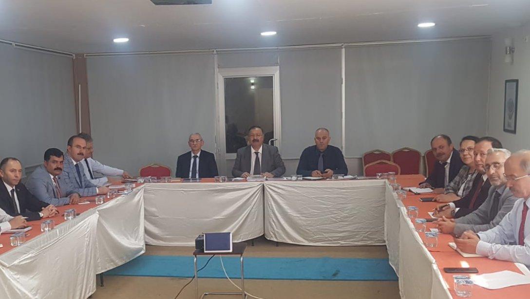 Sayın Müdürümüz Tosunoğlu, İlçe Milli Eğitim Müdürleriyle Toplantı Yaptı