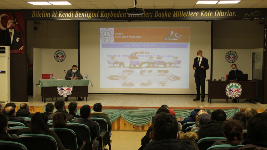 Müdürümüz Tosunoğlu, Merkez İlçe Ortaokul Branş Zümre Başkanları ile Bir Araya Geldi