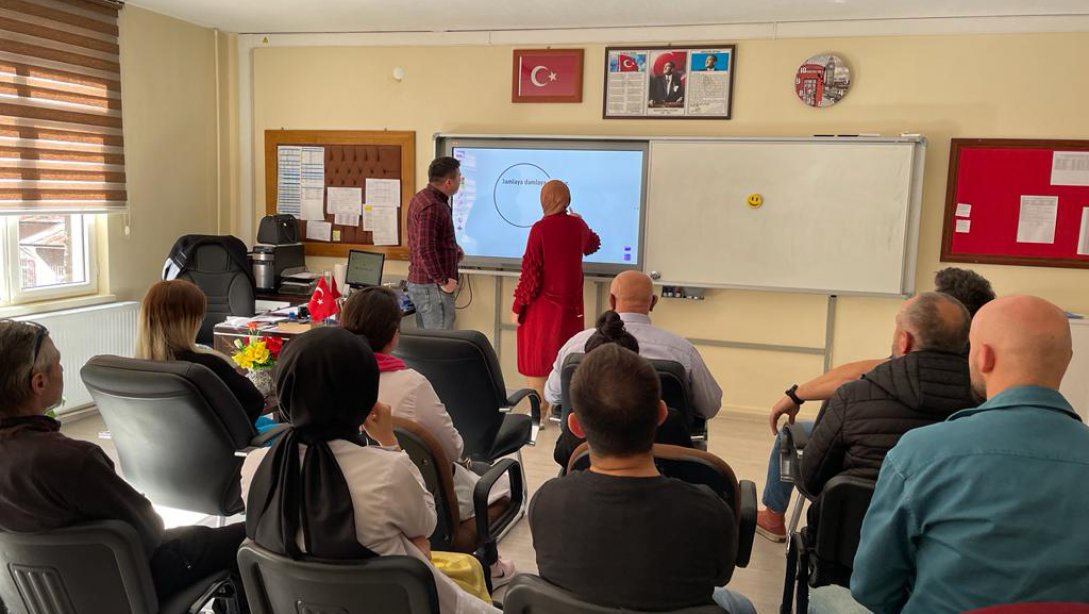 Giresun'da Okul Temelli Mesleki Gelişim Kapsamındaki Kurs ve Seminerler Tüm Hızıyla Devam Ediyor
