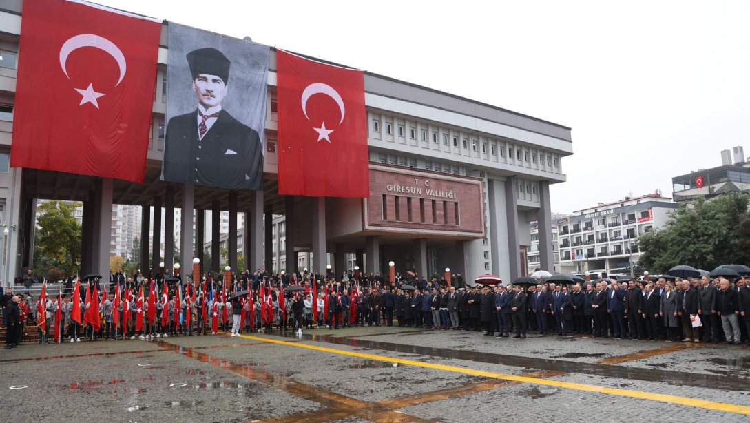 Gazi Mustafa Kemal ATATÜRK, 10 Kasım'da Saygı ve Özlemle Anıldı