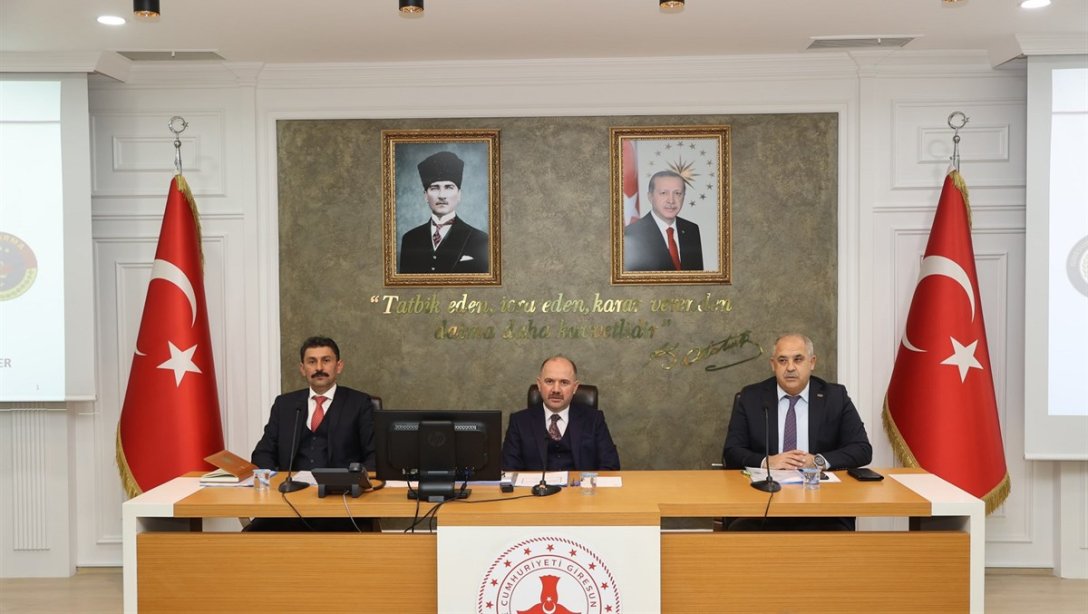 Sayın Valimiz Mehmet Fatih Serdengeçti Başkanlığında 'Eğitim Öğretim Yılı İkinci Dönem Tedbirleri Toplantısı' Yapıldı