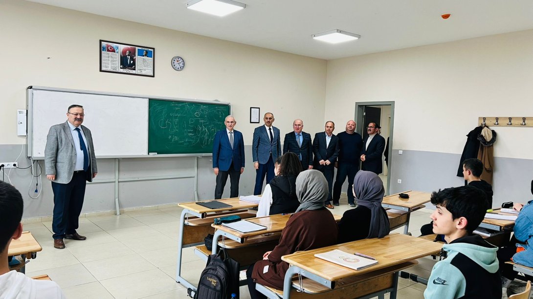 İl Milli Eğitim Müdürümüz Ertuğrul Tosunoğlu, Şebinkarahisar İlçesinde Okullarımızı Ziyaret Etti