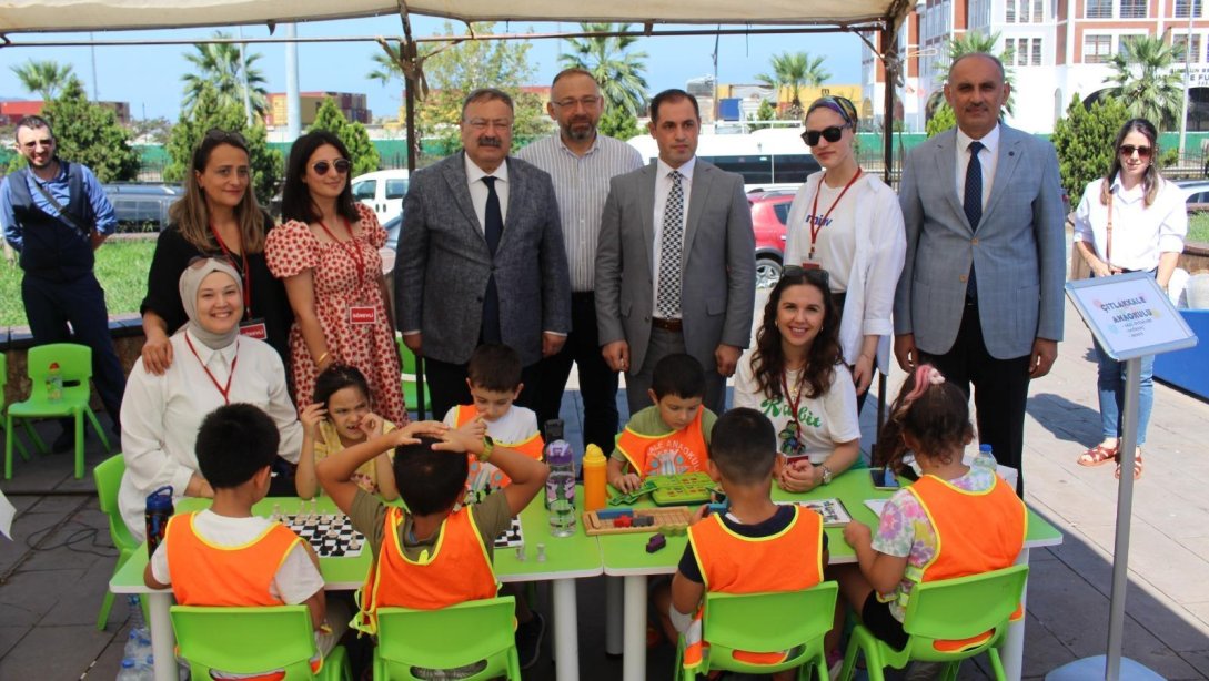 Vali Yardımcımız Sayın Alpaslan Altınışık Okul Öncesi Eğitim Şenliğine Katıldı