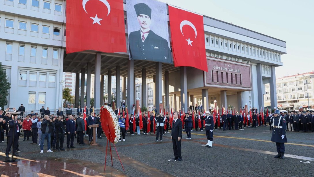 Giresun'da Düzenlenen 10 Kasım Atatürk'ü Anma Günü Programına Katılım Yoğun Oldu