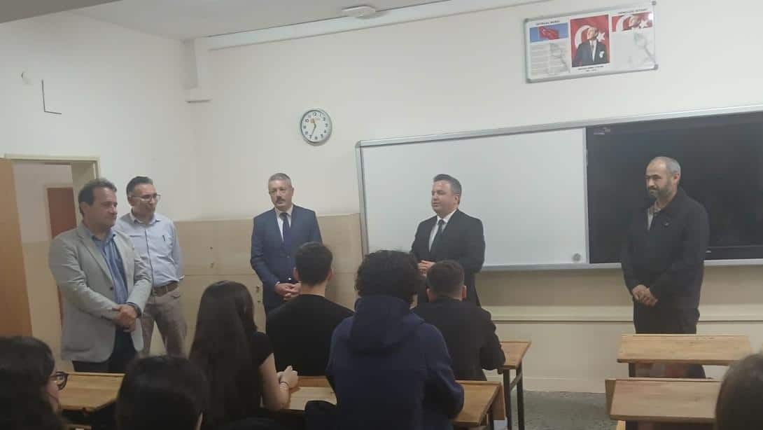Müdürümüz Özgür Tokgöz Giresun Mimar Sinan Anadolu Lisesinde İncelemelerde Bulundu